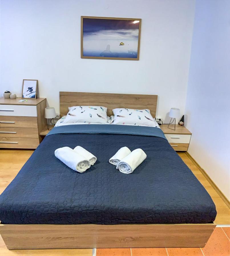 Studios And Apartments - Semiramida Gardens بوروفتس المظهر الخارجي الصورة