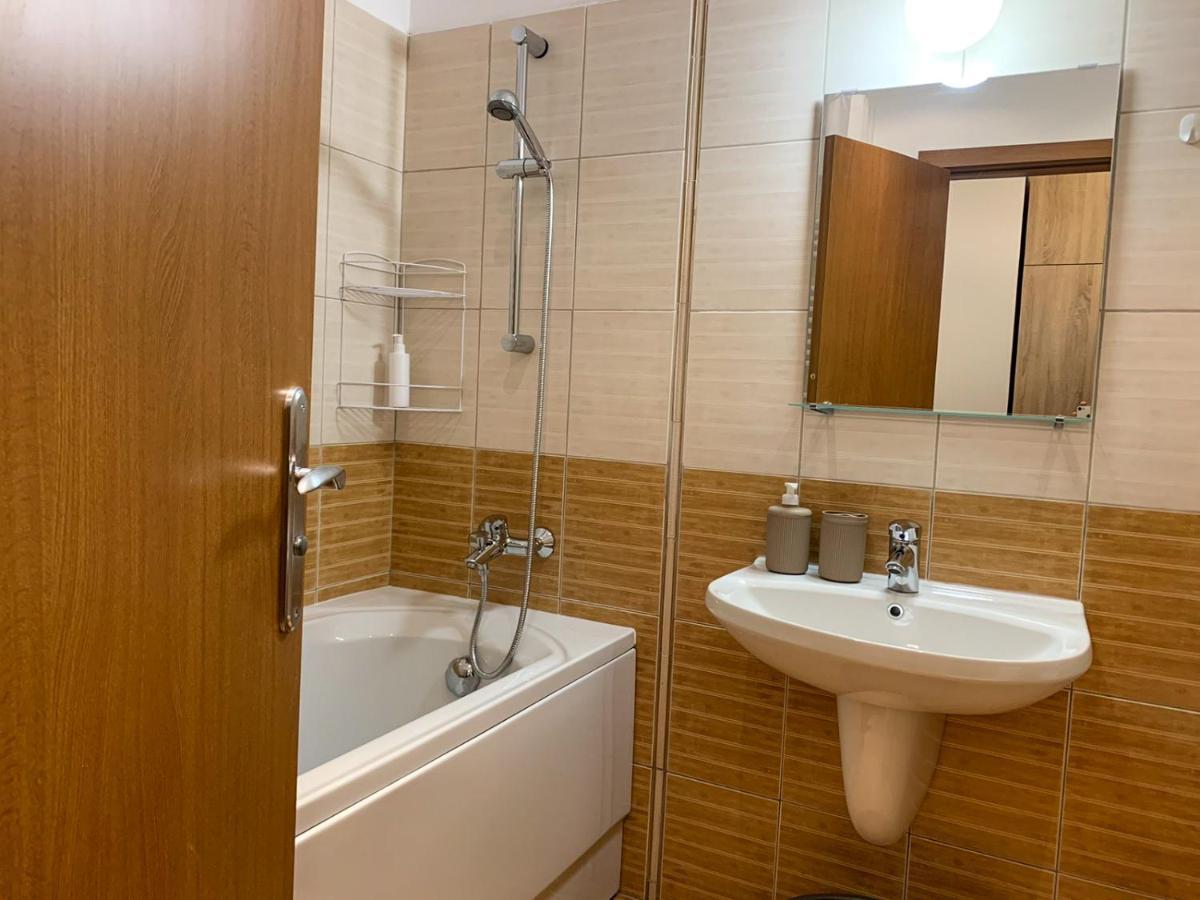 Studios And Apartments - Semiramida Gardens بوروفتس المظهر الخارجي الصورة