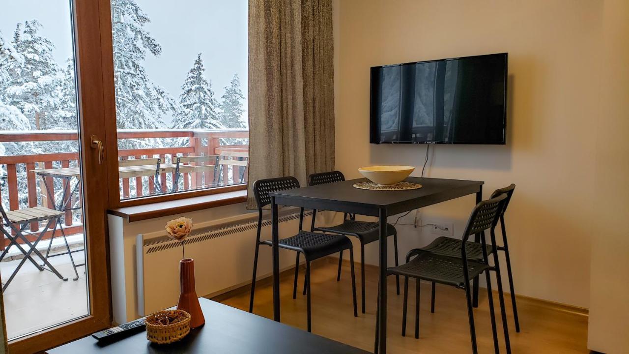 Studios And Apartments - Semiramida Gardens بوروفتس المظهر الخارجي الصورة