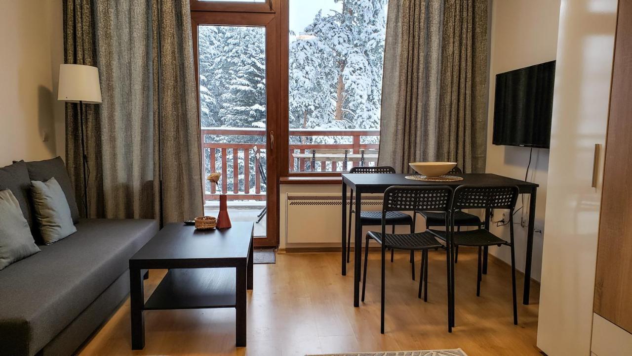 Studios And Apartments - Semiramida Gardens بوروفتس المظهر الخارجي الصورة